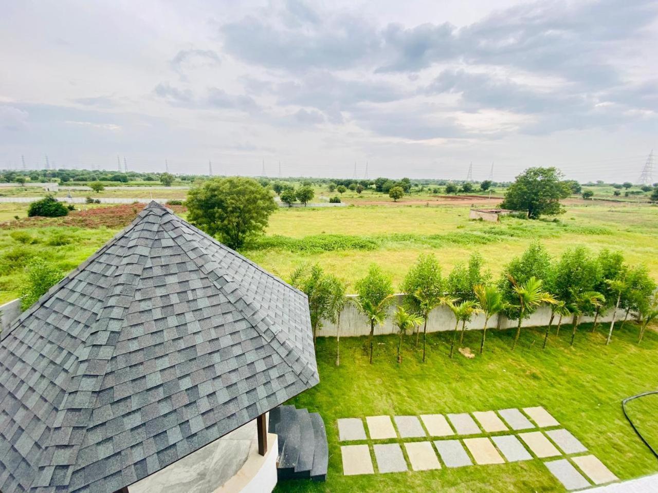 V R Farms Exotic Villa Venkatāpur Екстериор снимка