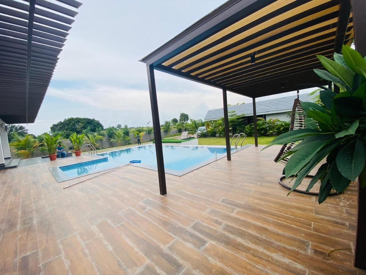 V R Farms Exotic Villa Venkatāpur Екстериор снимка