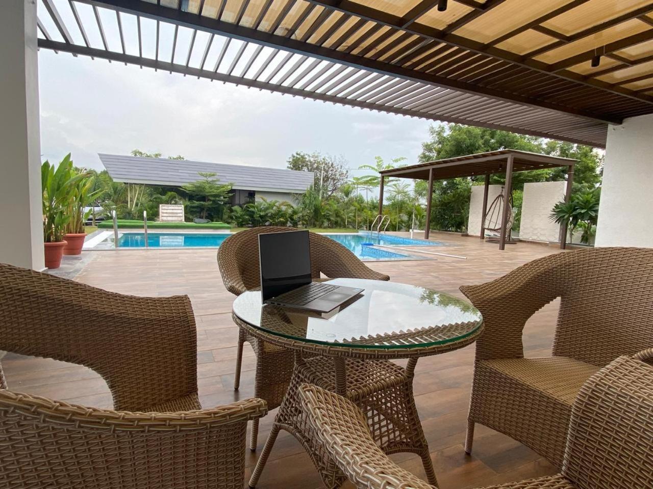 V R Farms Exotic Villa Venkatāpur Екстериор снимка