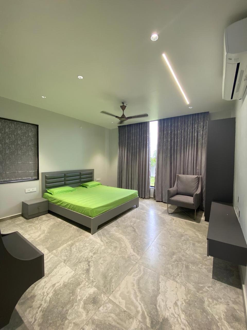 V R Farms Exotic Villa Venkatāpur Екстериор снимка